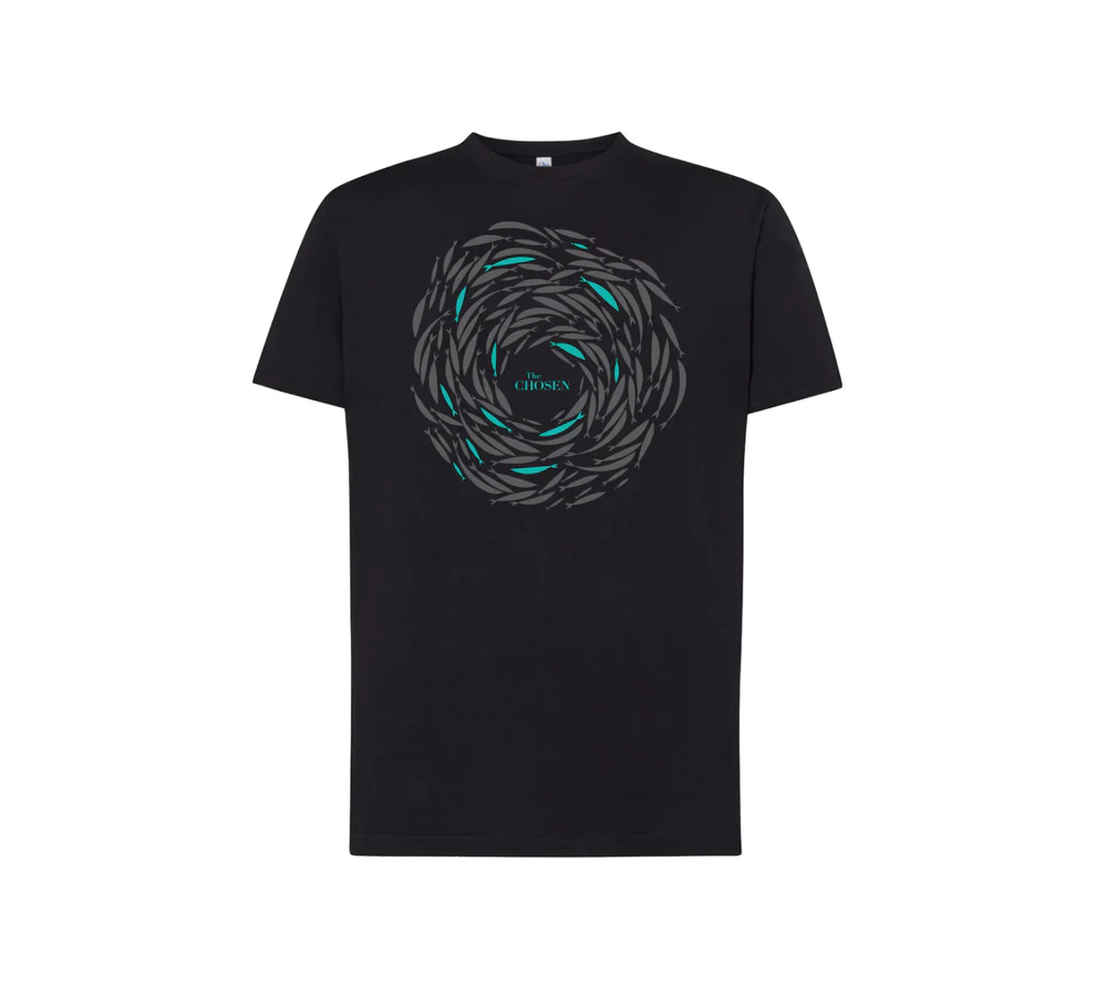 Camiseta THE CHOSEN con el logo a contracorriente.